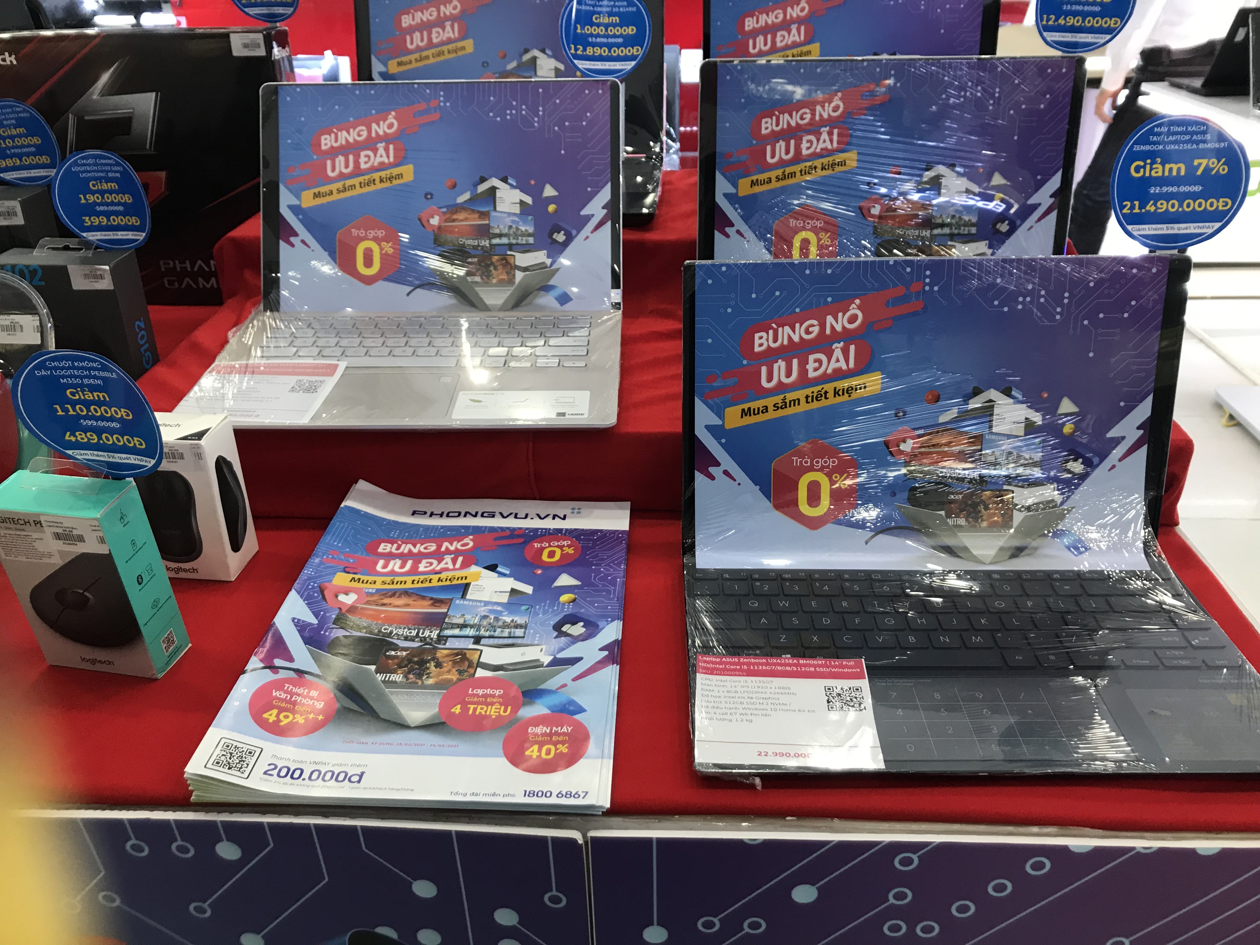 Máy tính xách tay được khuyến mãi giảm giá đến 50%