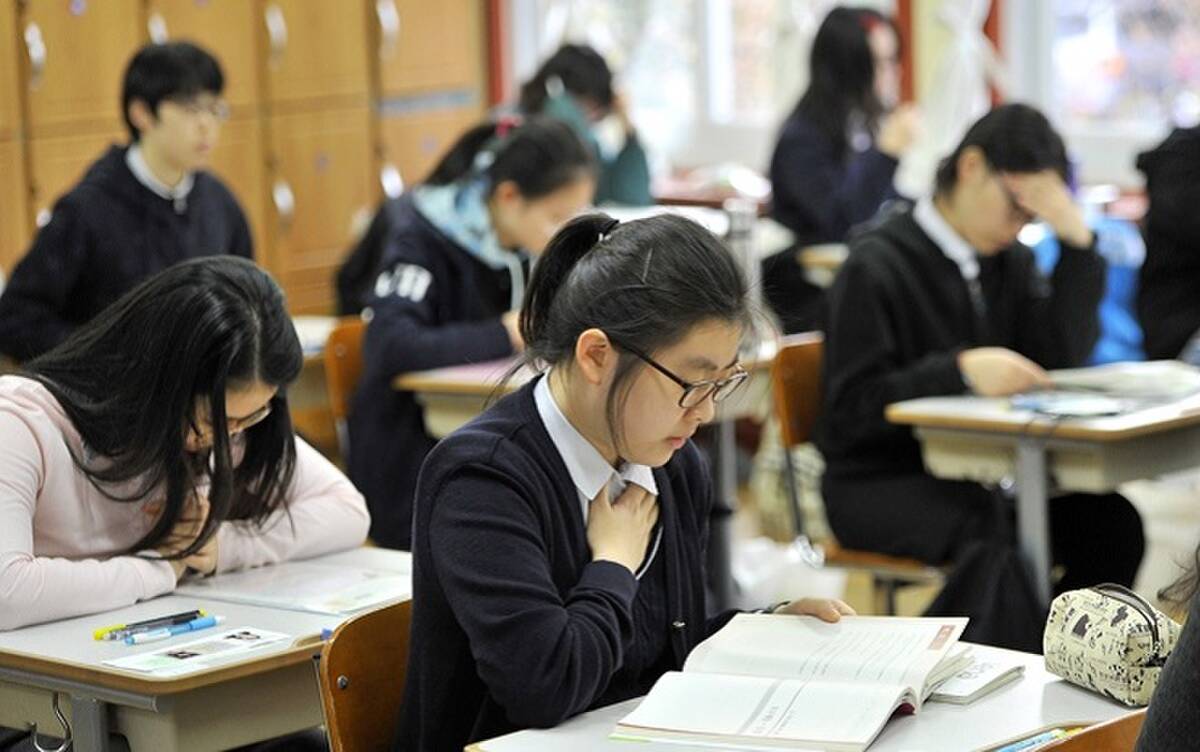 Thí điểm môn tiếng Hàn và tiếng Đức trong chương trình giáo dục phổ thông có khả thi