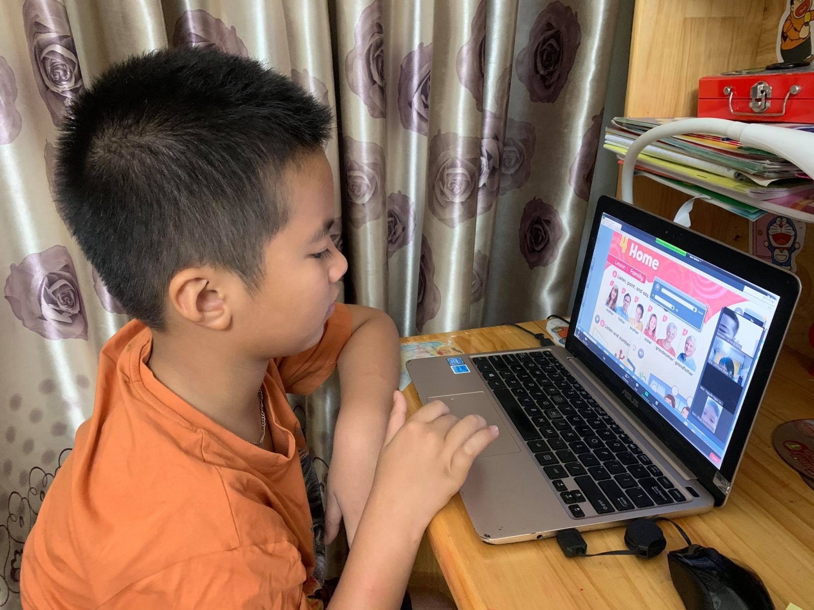 TP Hồ Chí Minh Các trường không tổ chức học trực tuyến thì không thu học phí