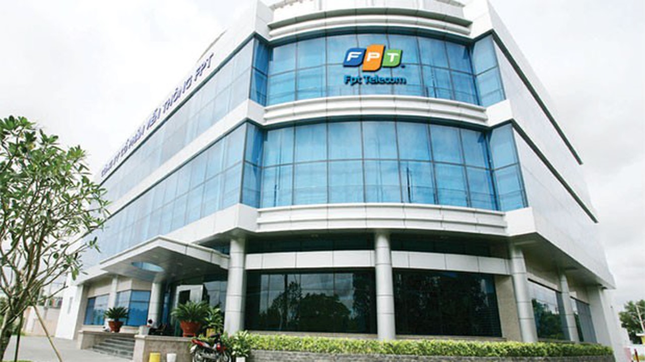 Dragon Capital tiếp tục bán ra gần 3.8 triệu cổ phiếu FPT