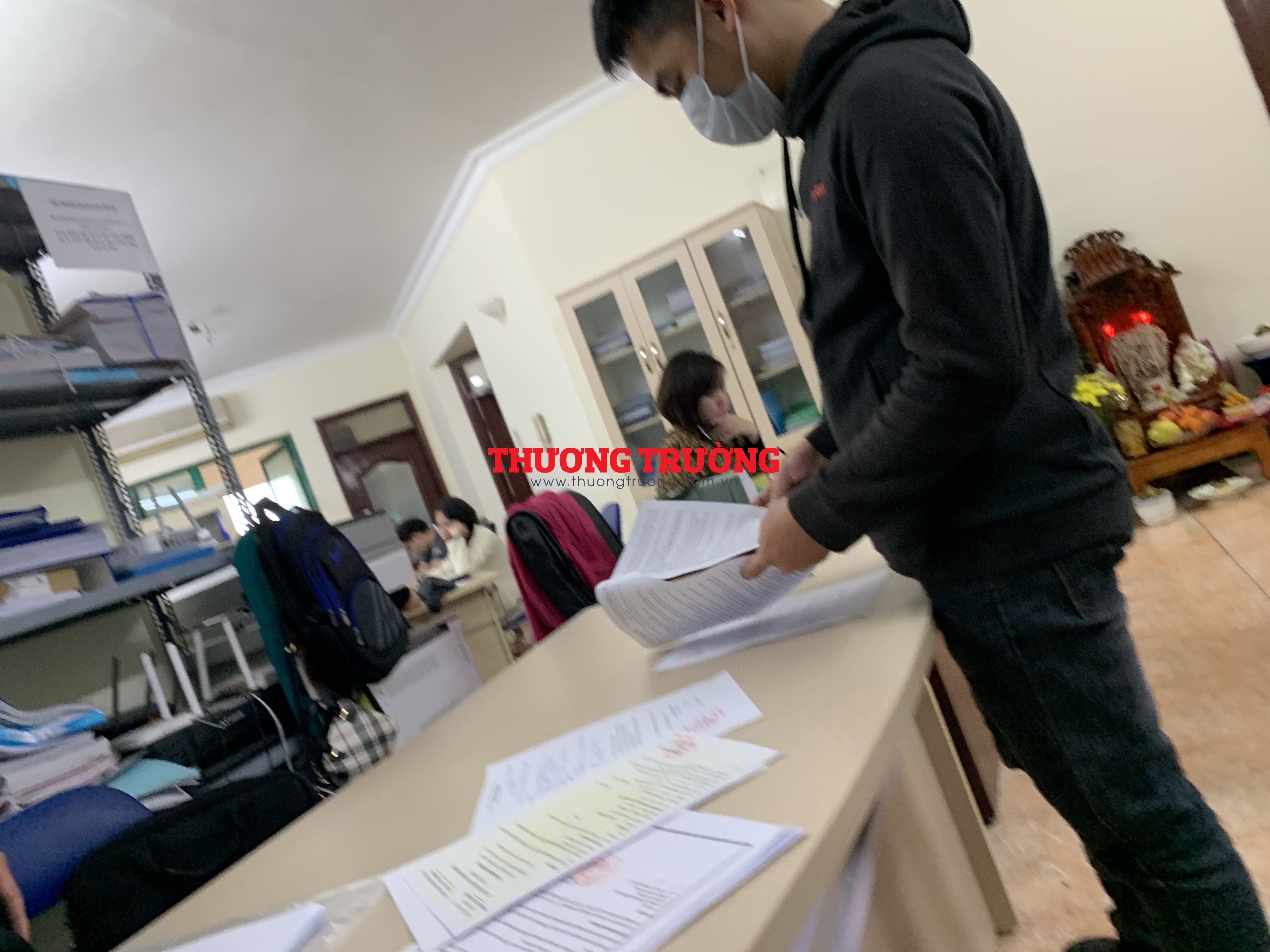 Công ty đấu giá hợp danh tài sản Đông Đô phải chịu trách nhiệm việc gây khó dễ cho doanh nghiệp 