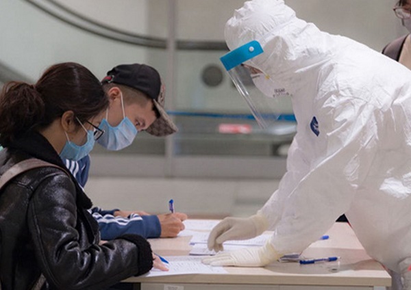 Hà Nội xét nghiệm SARS-CoV-2 cho 4.000 người thuộc đối tượng có nguy cơ