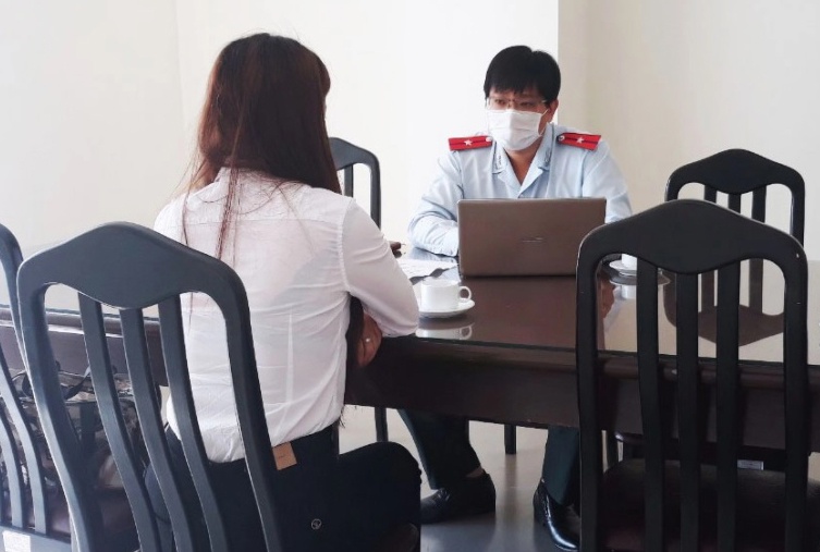 Xử phạt hai phụ nữ tung tin thất thiệt được lấy nhiều chồng