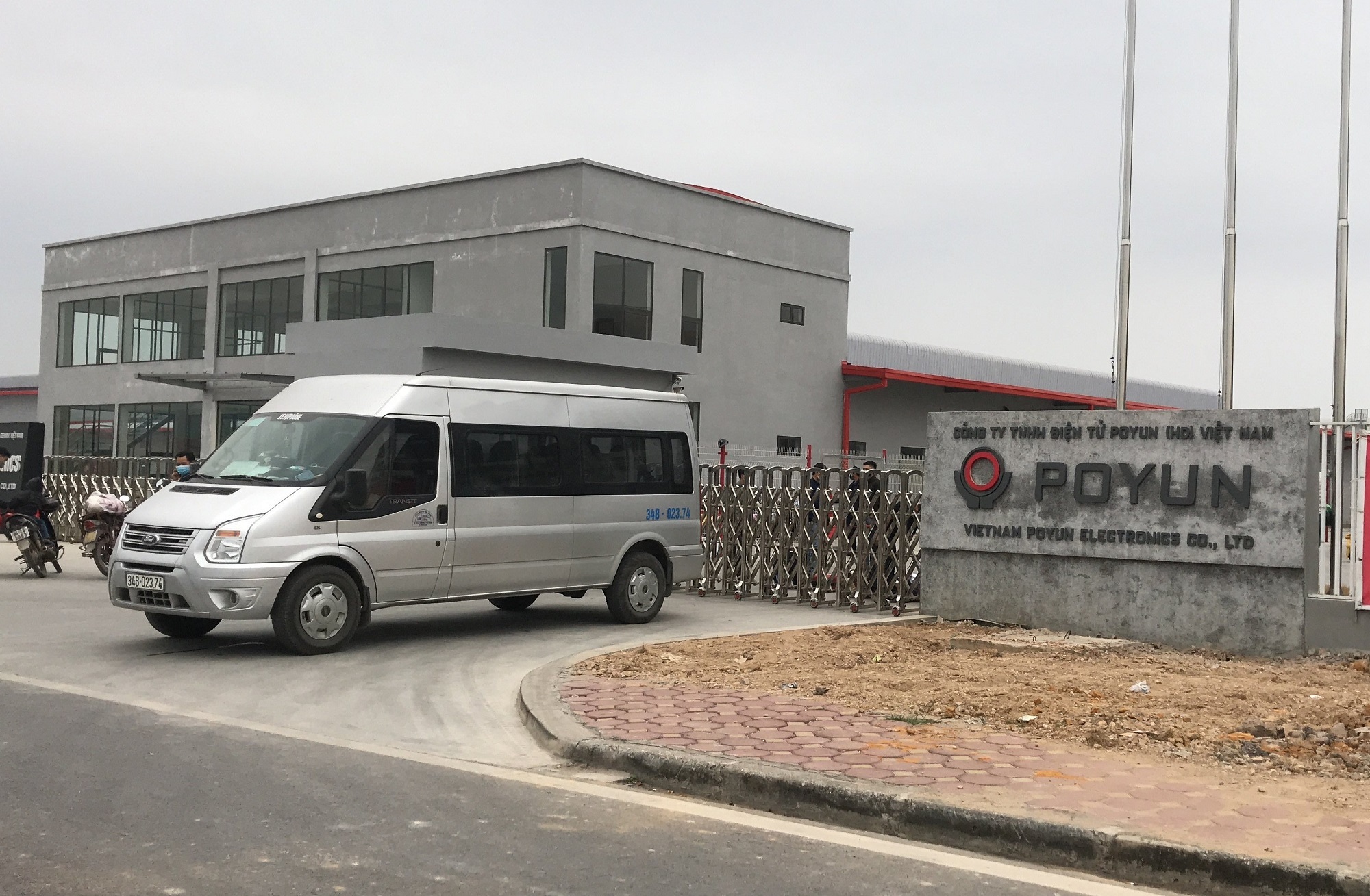 Xét nghiệm COVID-19 toàn bộ công nhân Công ty Poyun để quyết định việc đi làm trở lại