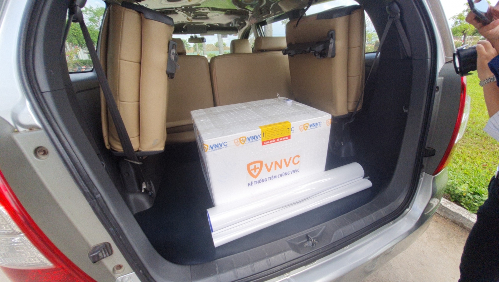 Đà Nẵng tiếp nhận 100 liều vắc xin Covid-19 đầu tiên