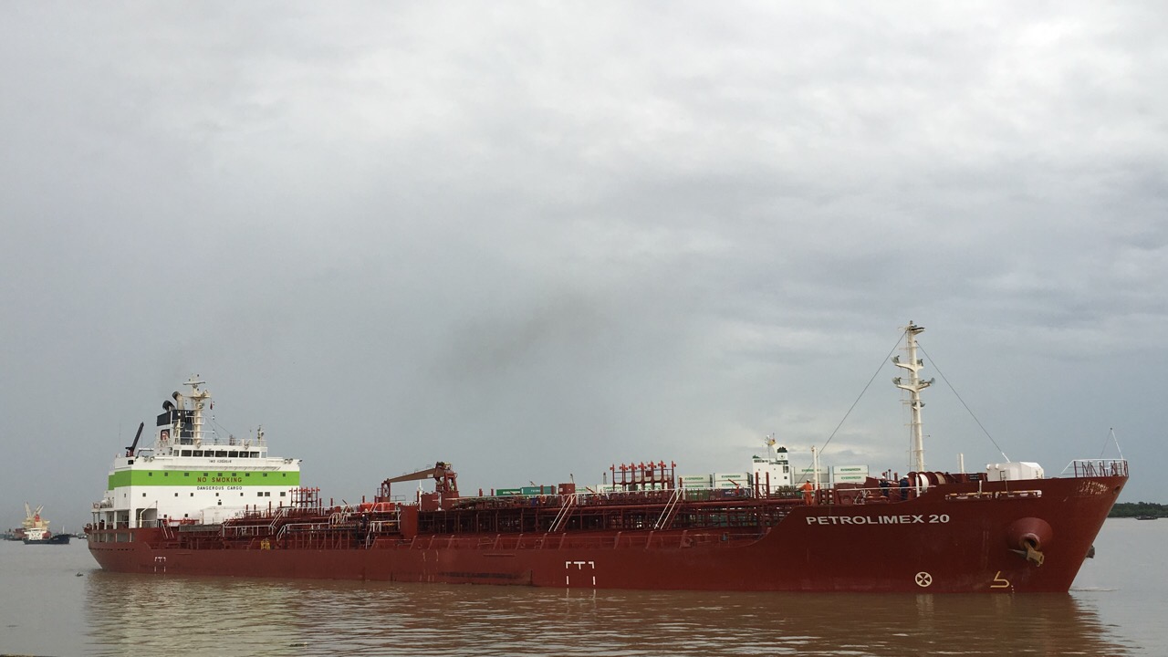 Ông Đinh Kim Oanh muốn đăng ký bán 1 triệu cổ phiếu VTO