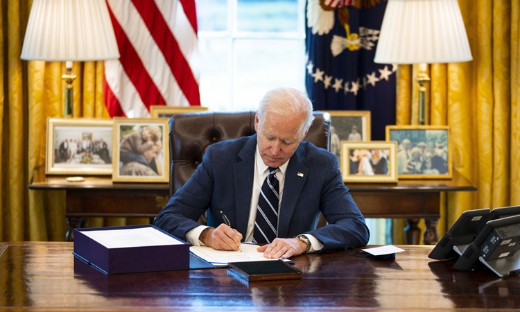 Tổng thống Biden tiếp tục soạn dự luật nghìn tỷ USD nâng cấp hệ thống cơ sở hạ tầng