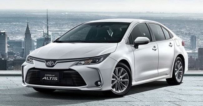 Toyota Việt Nam tiếp tục triệu hồi 166 xe Corolla Altis