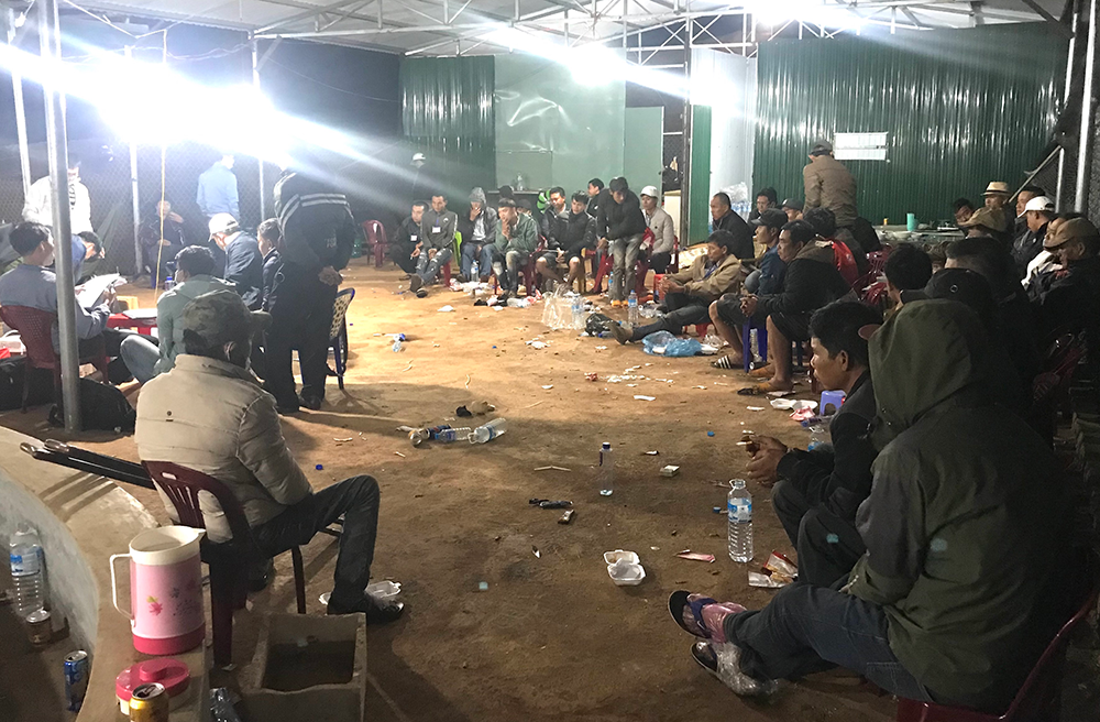 Gia Lai Triệt phá trường gà 1000 m2, bắt giữ 36 con bạc đang say sưa sát phạt nhau