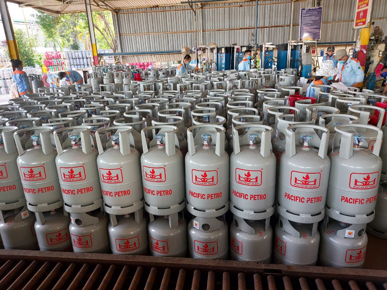 Giá gas hôm nay 273 Giảm liên tiếp