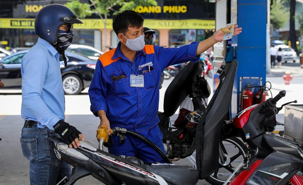 Giá xăng chiều 273 Tăng lên mức cao nhất trong vòng một năm trở lại đây