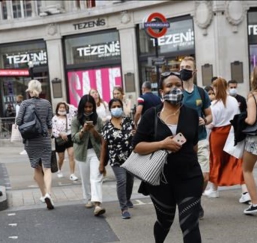 Doanh thu ngành bán lẻ tại nước Anh tăng trưởng trở lại