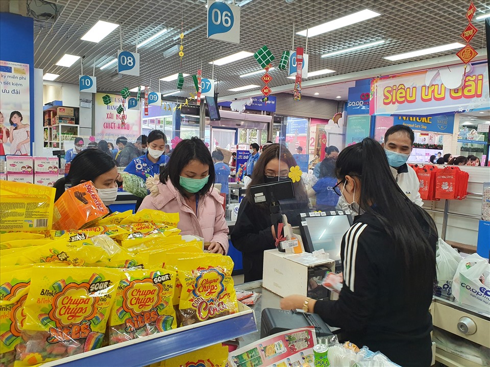 Tổng mức bán lẻ hàng hóa, doanh thu dịch vụ quý I vượt 1.290 nghìn tỷ đồng,