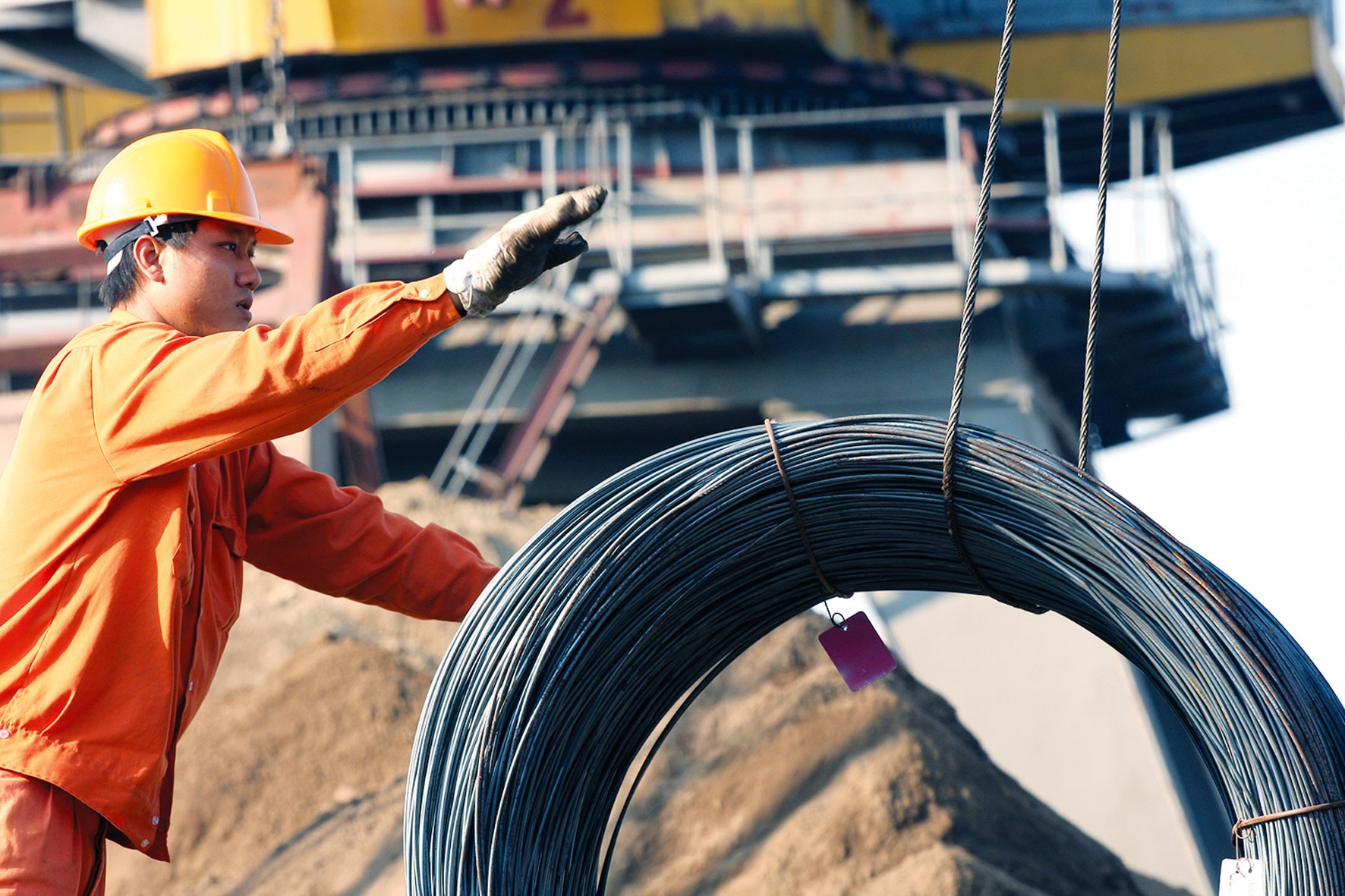 Ông Nguyễn Vũ Lê bán xong gần 5 triệu cổ phiếu TLH