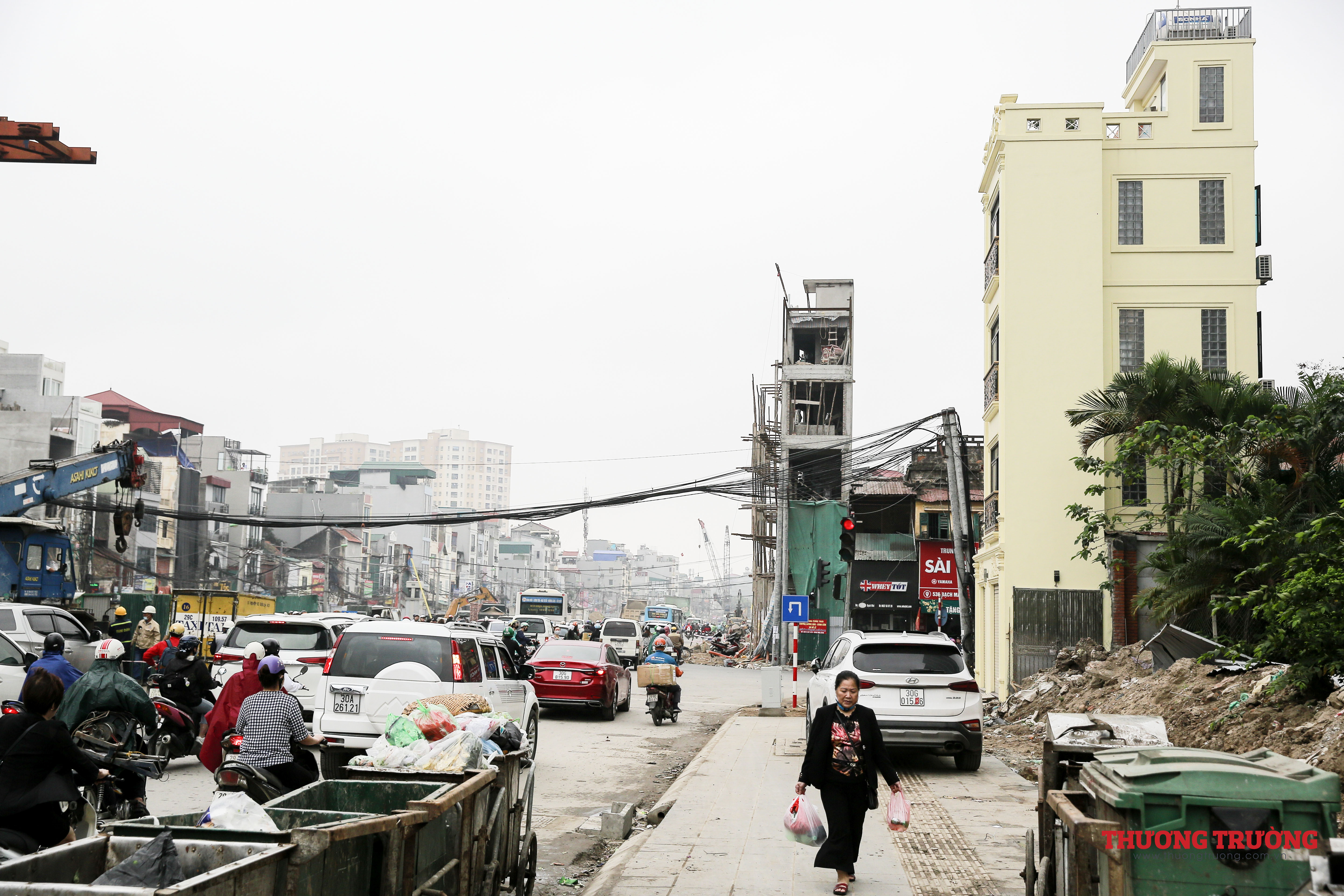 Những căn nhà siêu méo siêu mỏng trên đường Vành đai 2