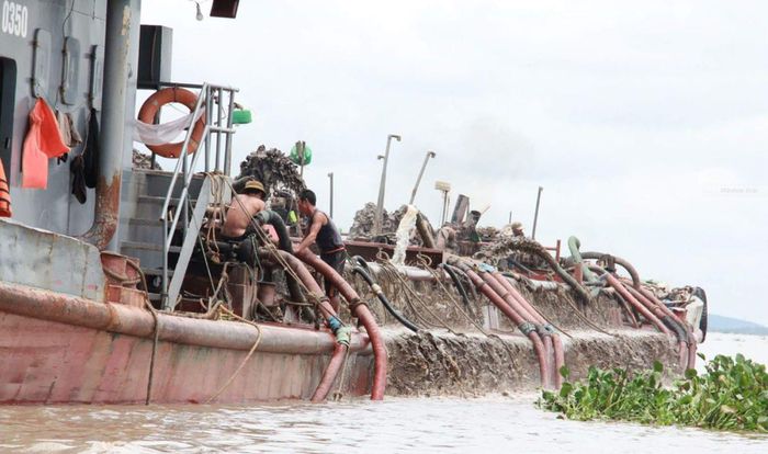 Nhiều dự án ở Hưng Yên sử dụng cát tặc để san lấp mặt bằng