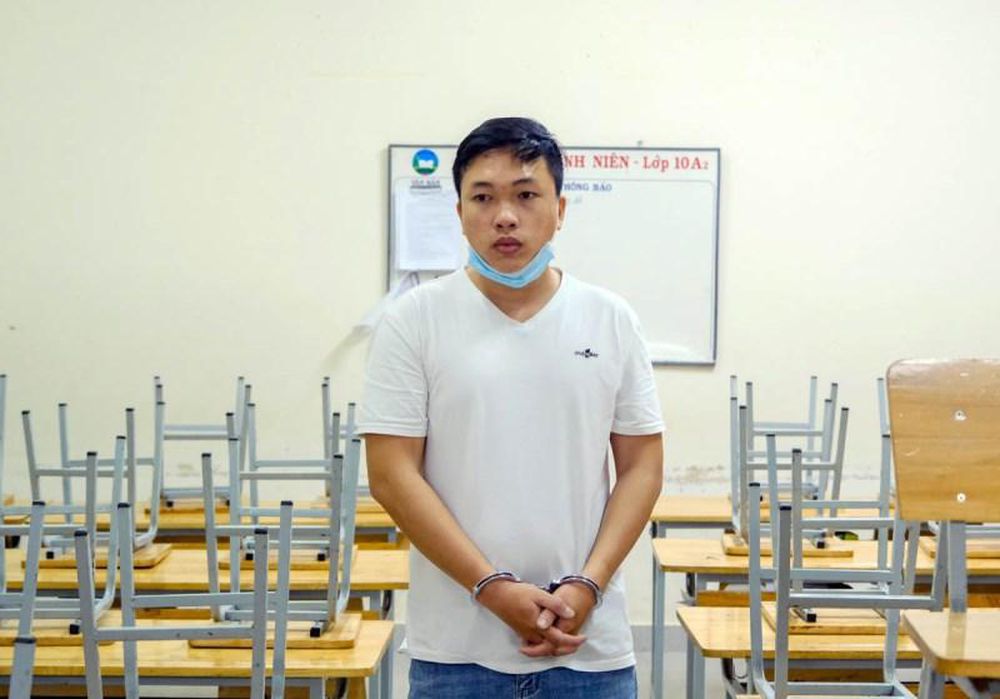 Giả dạng học sinh để đột nhập vào trường học trộm cắp tài sản