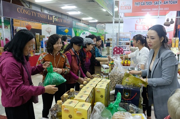 Doanh nghiệp hưởng ứng chủ trương kích cầu nội địa của Chính phủ 