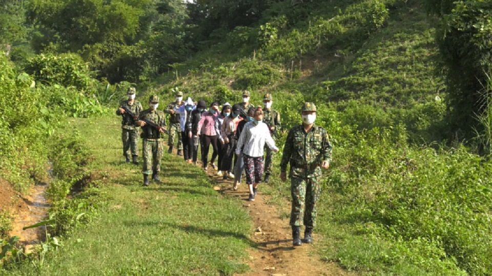 Kon Tum Khởi tố vụ án đưa người xuất cảnh trái phép sang Lào
