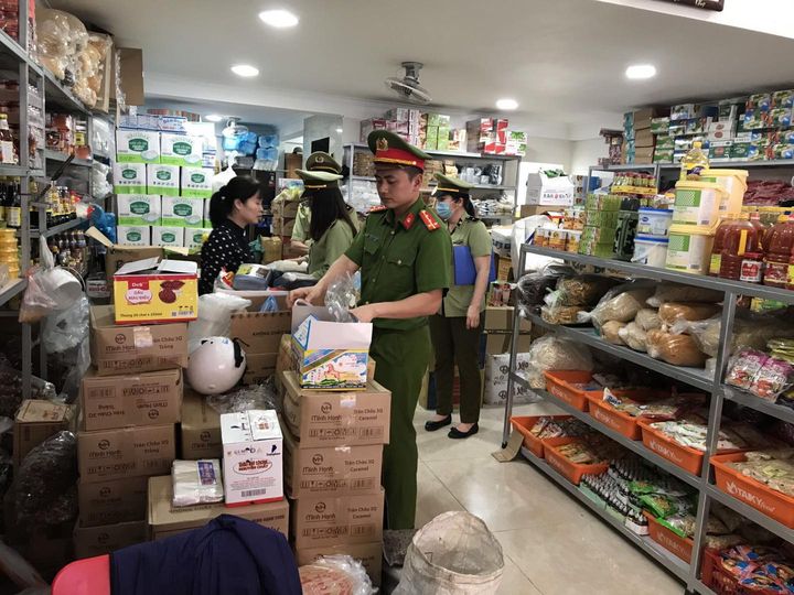 Bắc Giang Phát hiện cơ sở kinh doanh hóa chất nhập lậu