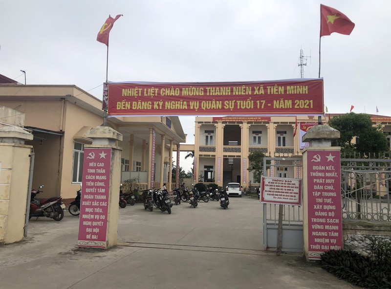 Hải Phòng Tạm đình chỉ 2 công an viên thu 100.000 đồng phí làm CCCD