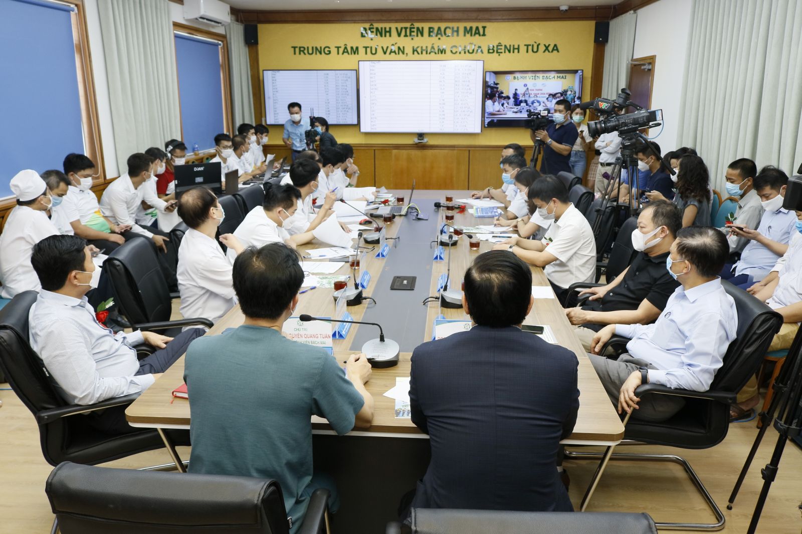 Khởi động hệ thống tư vấn, khám chữa bệnh từ xa chuyên sâu tại Bệnh viện Bạch Mai