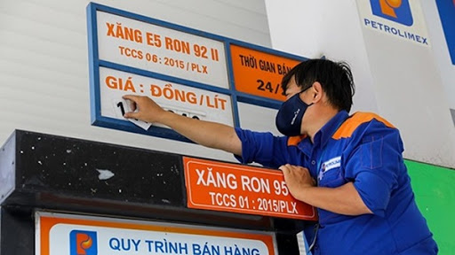 Xăng dầu trong nước giảm giá từ 16h30 ngày 124