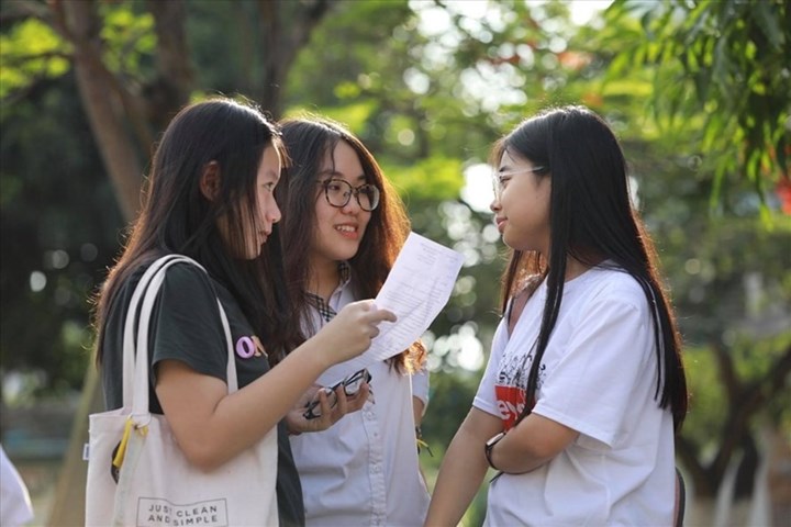 Chỉ 62% học sinh lớp 10 THPT ở Hà Nội được học trường công lập năm 2021