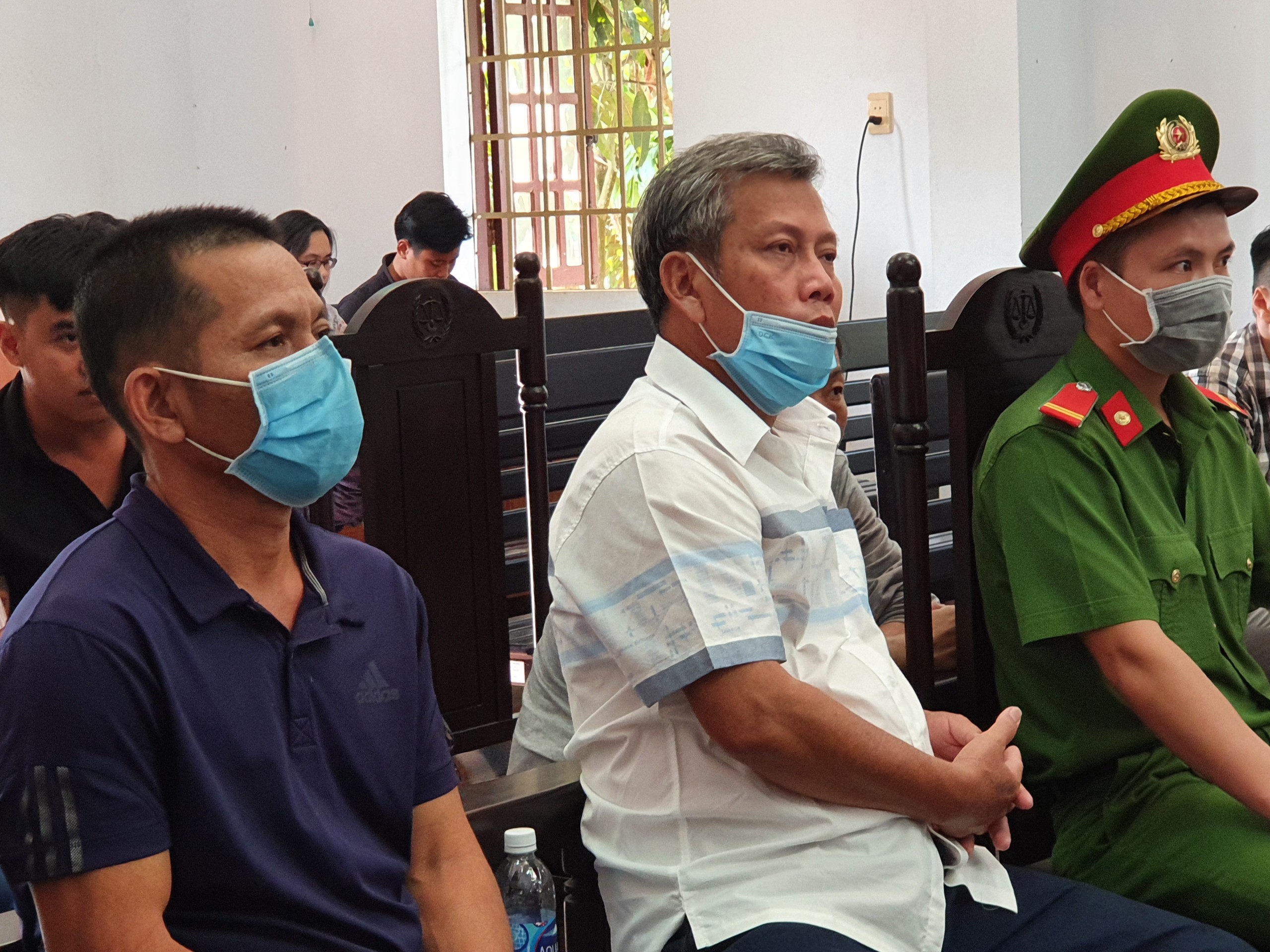 Xét xử Trịnh Sướng Xem xét rút truy tố hơn 32 triệu lít dung môi 