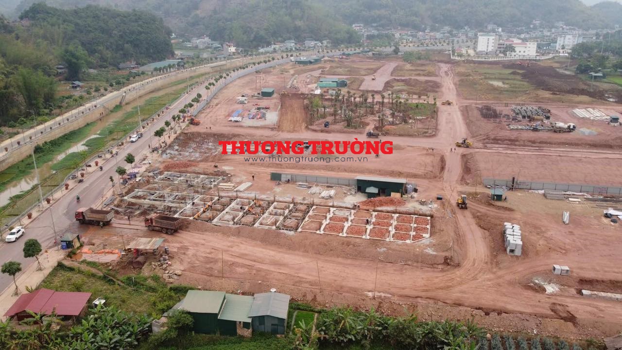 Bài 3 Tập đoàn Picenza thi công hàng chục lô shophouse ngoài giấy phép tại dự án Picenza Riverside Sơn La