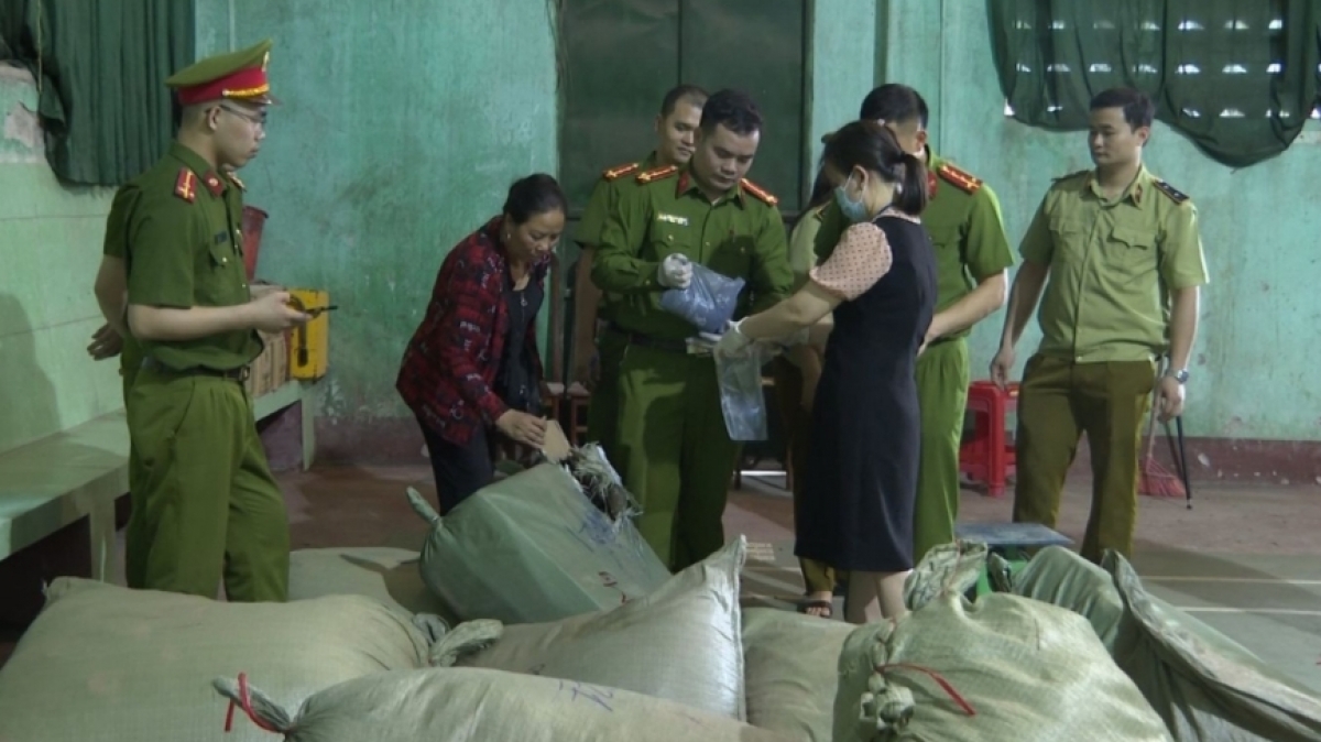 Bắc Giang Phát hiện gần 1 tấn nguyên liệu thuốc Bắc không rõ nguồn gốc