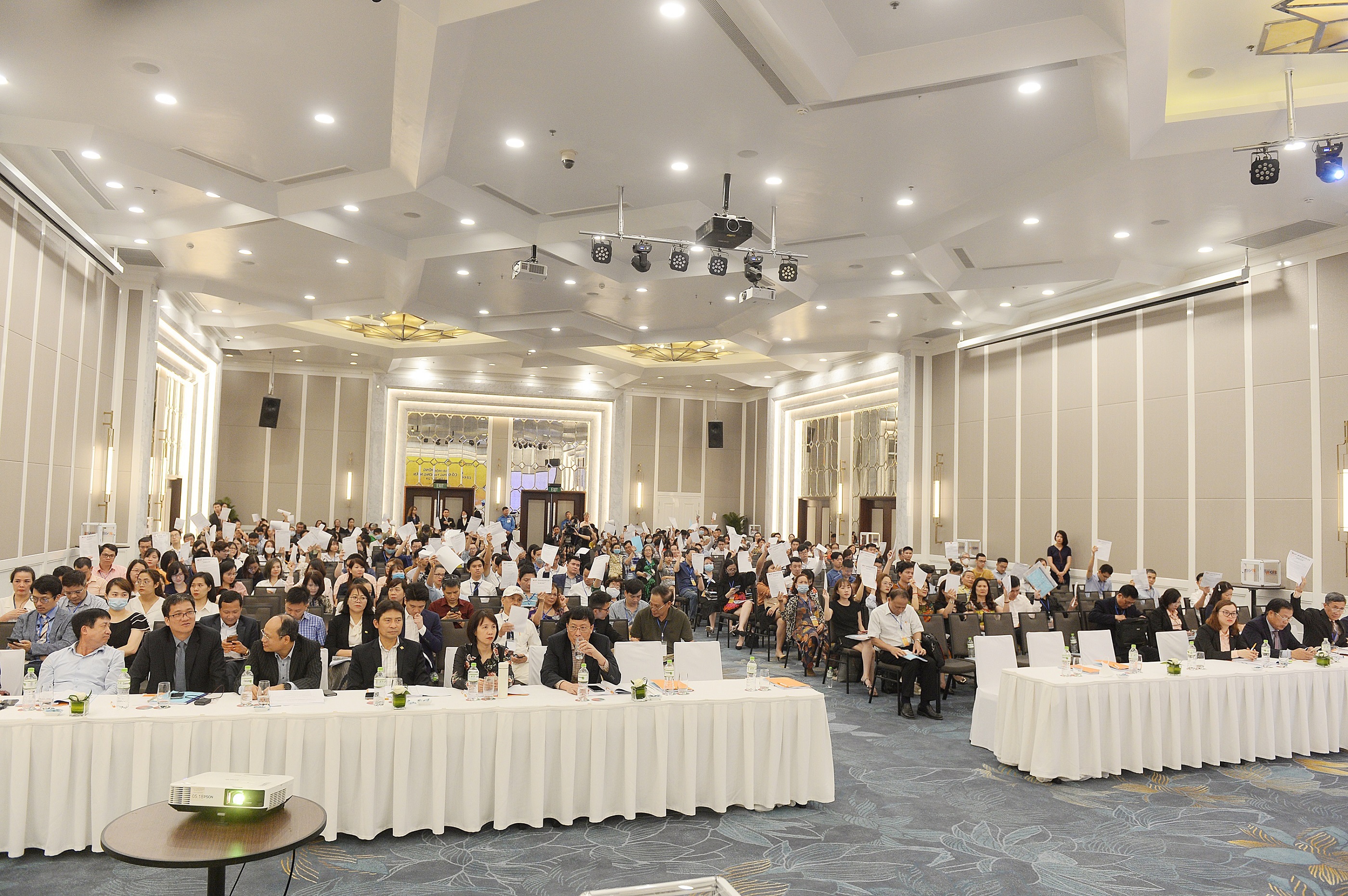 ĐHĐCĐ lần thứ 29 SHB đặt mục tiêu số 1 về hiệu quả kinh doanh và công nghệ