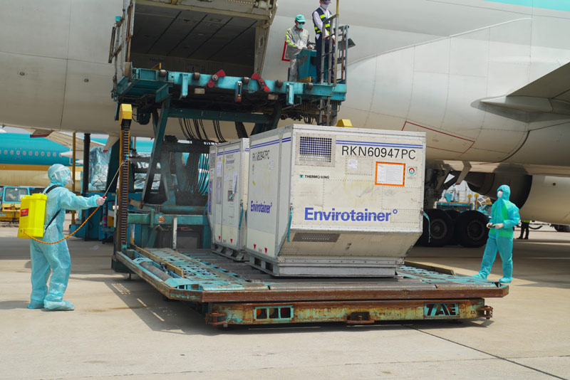 Sử dụng hơn 12 nghìn tỷ đồng tiết kiệm chi NSTW năm 2020 để mua vaccine phòng COVID-19