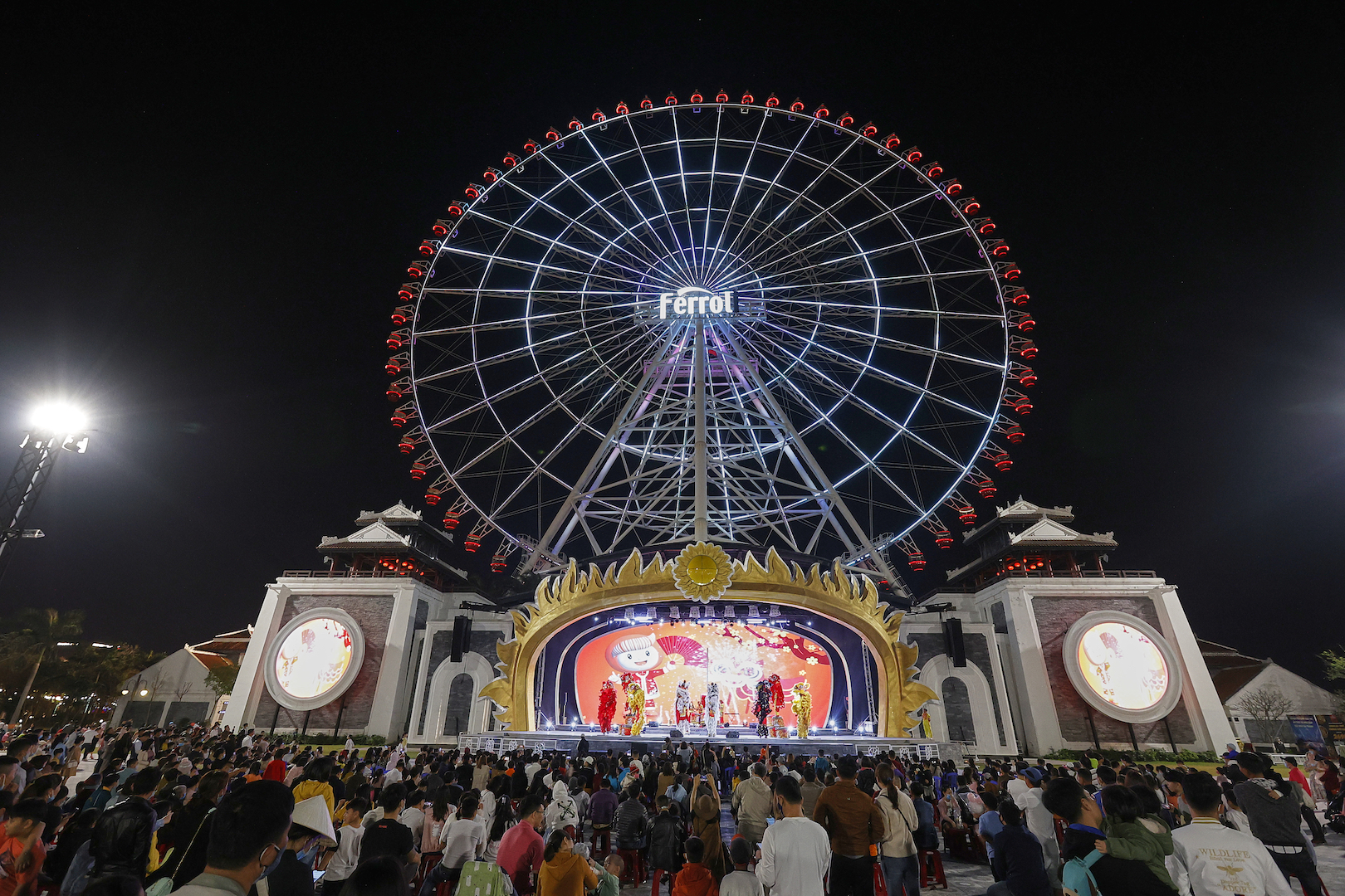 Đà Nẵng tạm dừng hoạt động phố đi bộ, vũ trường, bar, karaoke... từ hôm nay 35