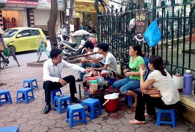 Hà Nội đóng cửa quán ăn, cà phê, trà đá vỉa hè từ 17h00 hôm nay