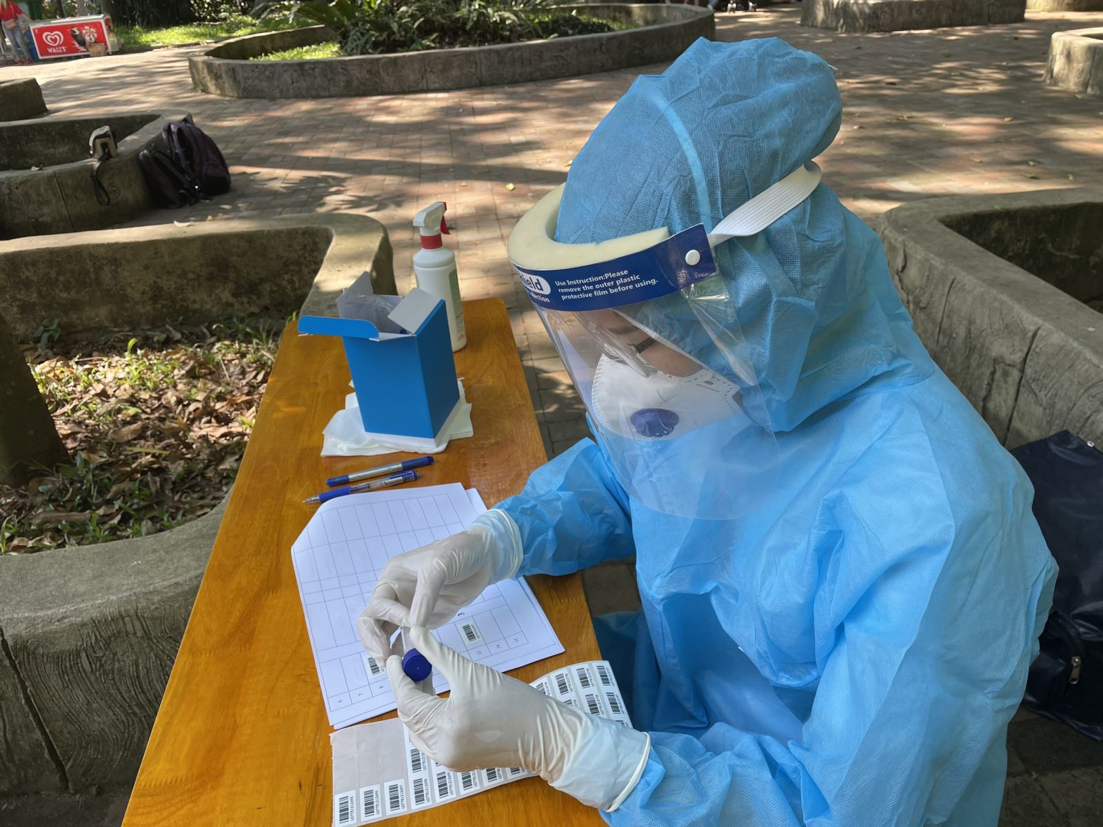 TP Hồ Chí Minh truy vết trường hợp test nhanh SARS-CoV-2 dương tính tại Campuchia