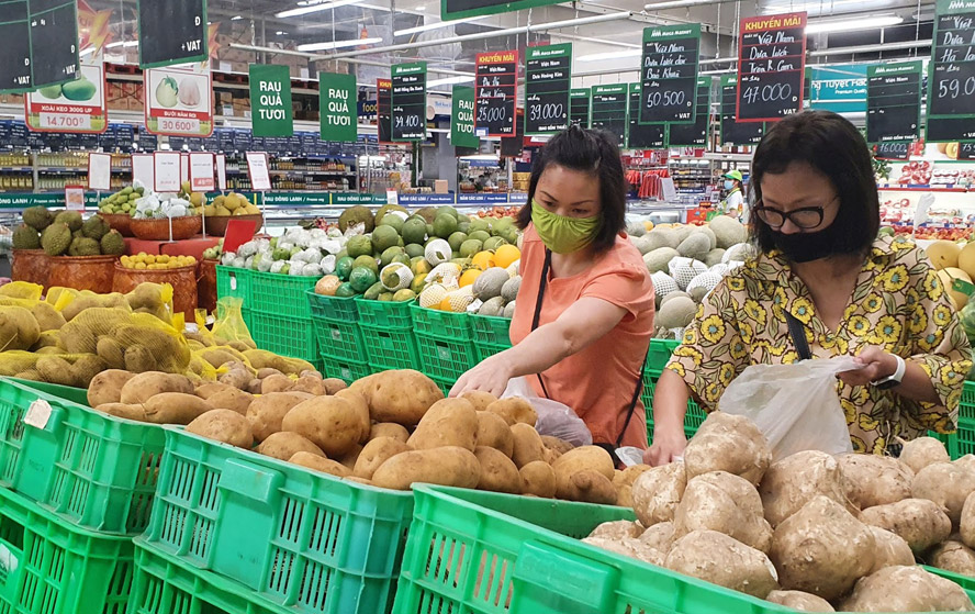 Tiếp tục điều hành giá thận trọng, linh hoạt, hỗ trợ thực hiện mục tiêu kép