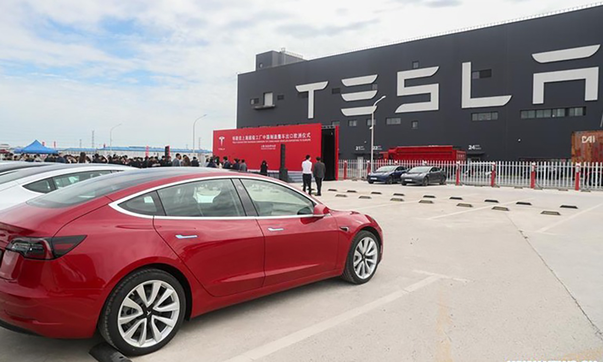 Doanh số bán xe của Tesla lao dốc do gặp khó tại Trung Quốc