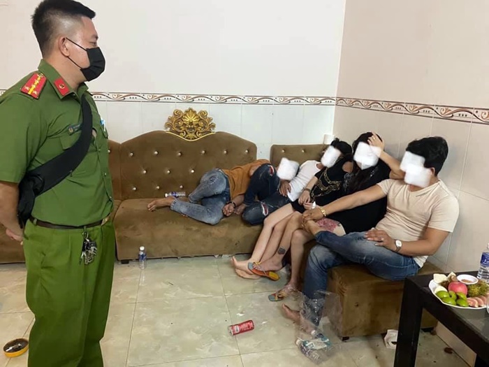 BÌNH THUẬN  Bắt hàng chục nam, nữ thuê phòng nghỉ sử dụng ma tuý