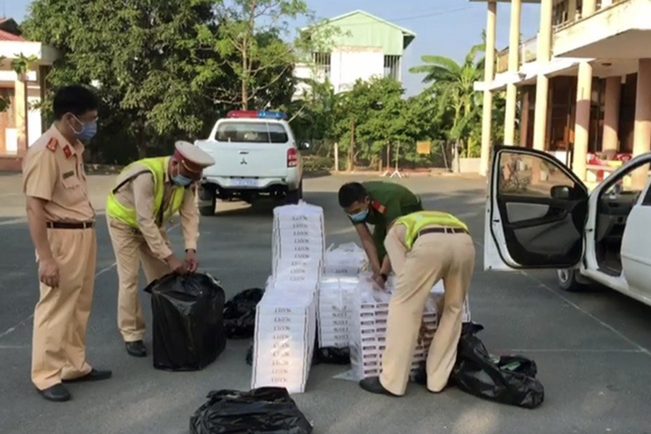 Bộ đội Biên phòng An Giang bắt giữ gần 5.000 gói thuốc lá nhập lậu