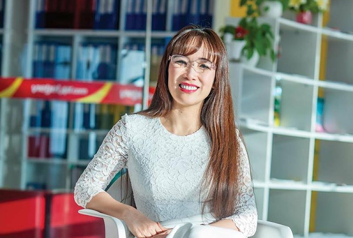 Bà Nguyễn Thị Phương Thảo rời khỏi top 5 người giàu Việt Nam do giá cổ phiếu giảm