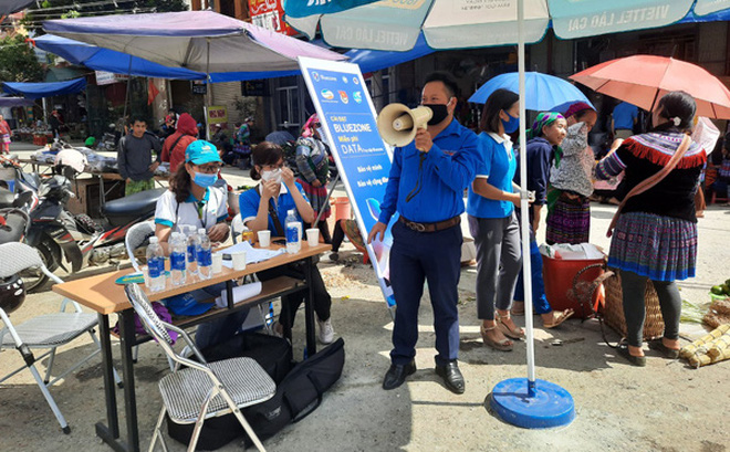 Phê bình 19 lãnh đạo xã, thị trấn tại Lào Cai do lơ là phòng chống COVID-19