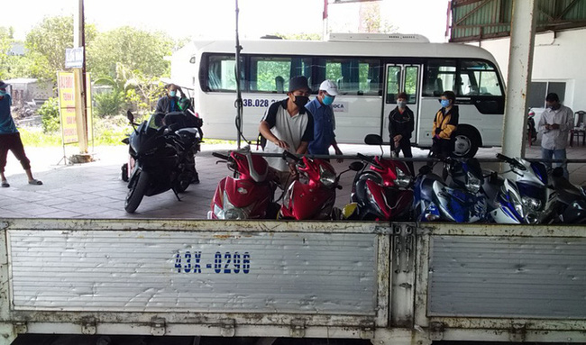 Đi xe máy từ Đà Nẵng qua Thừa Thiên Huế được trung chuyển miễn phí