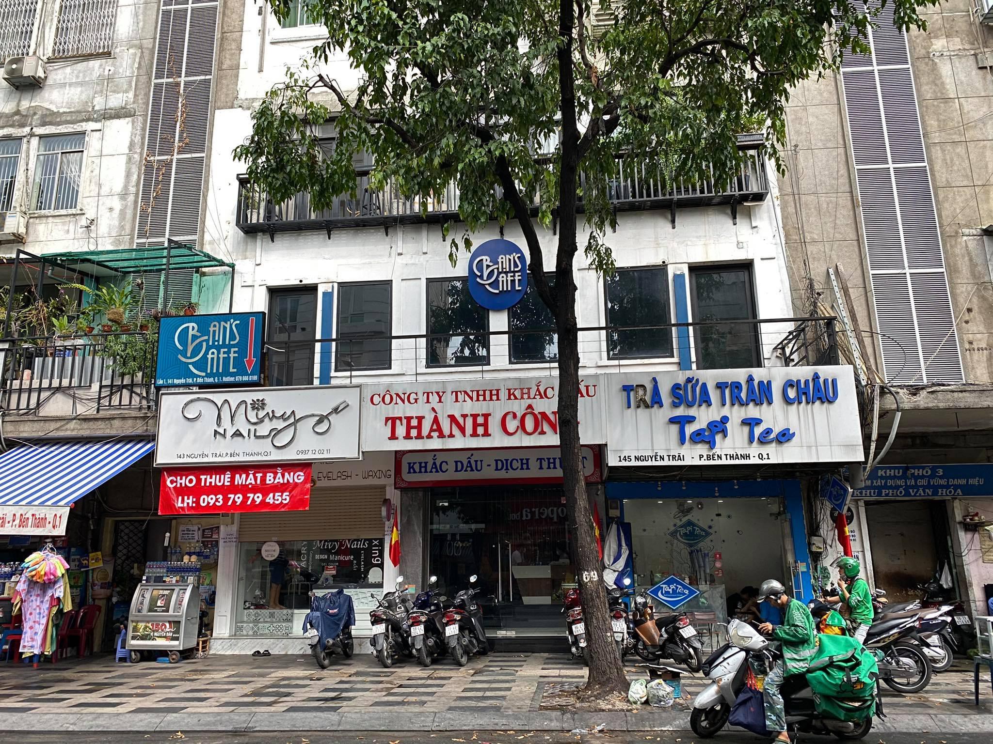 Từ 18h ngày 215 TP HCM cấm quán ăn nhỏ lẻ phục vụ khách ăn tại chỗ, chỉ bán mang về