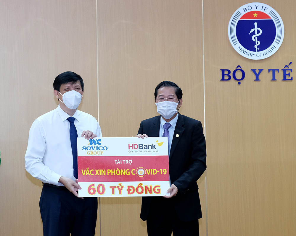 Bộ Y tế tiếp nhận hỗ trợ 160 tỷ đồng và 4 triệu liều cho quỹ mua vắc xin phòng COVID-19