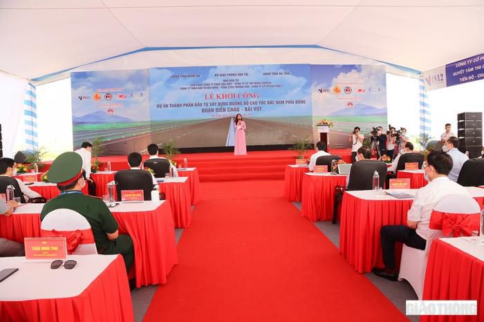 Khởi công Dự án cao tốc Bắc Nam đoạn Diễn Châu - Bãi Vọt