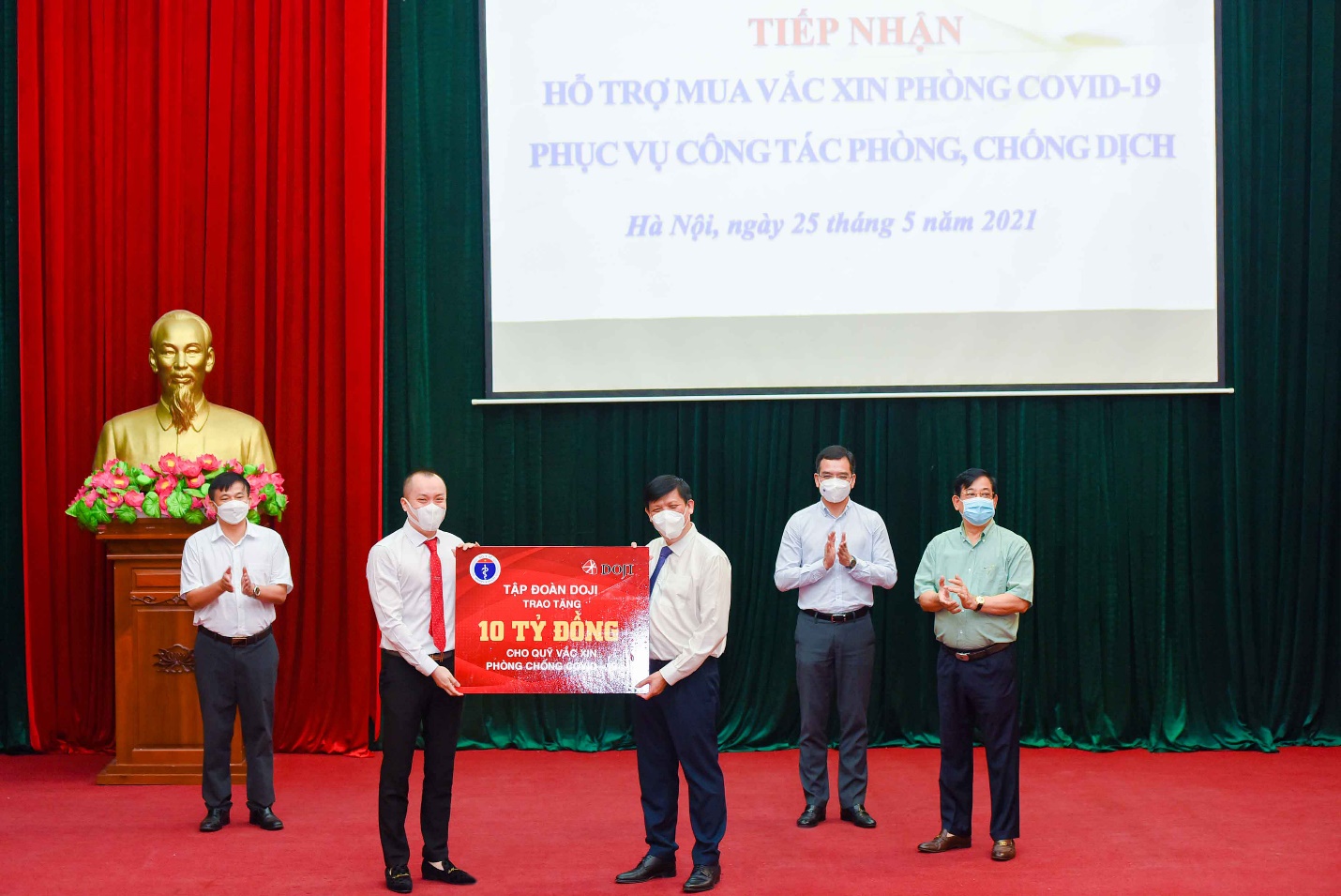  DOJI và TPBank tiếp tục góp 20 tỷ đồng vào Quỹ Vaccine phòng Covid-19