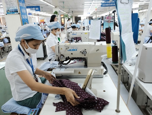 Kiến nghị dùng tiền chưa giải ngân từ gói 62.000 tỷ đồng để hỗ trợ công nhân