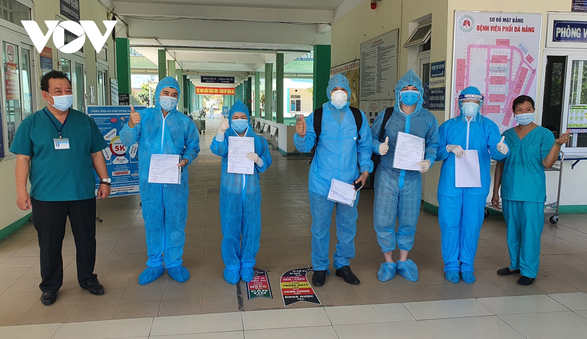 Đà Nẵng Thêm 4 người mắc Covid-19 ở Đà Nẵng khỏi bệnh được ra viện