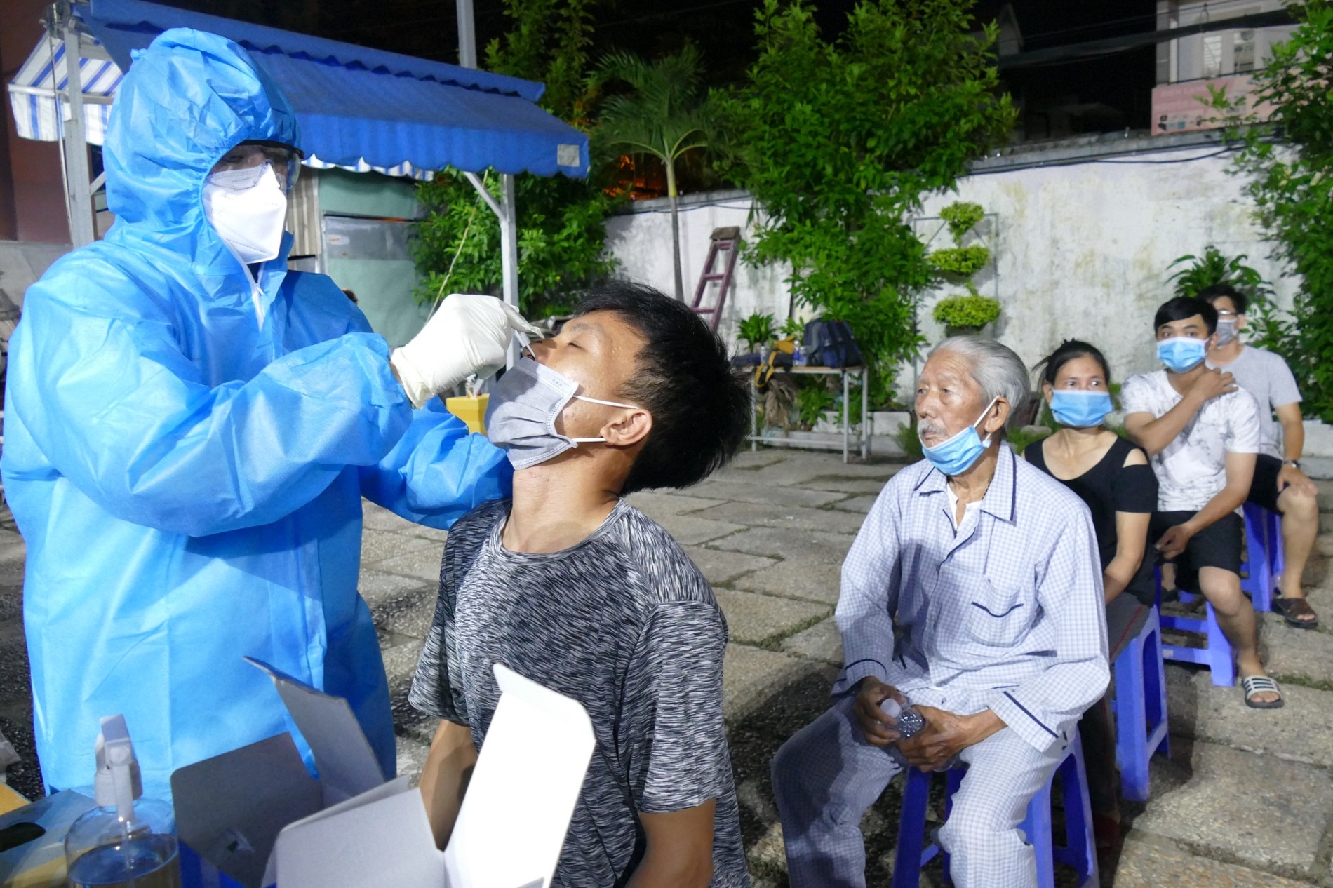 TP.HCM Thực hiện lấy mẫu xét nghiệm COVID-19 diện rộng trên toàn thành phố